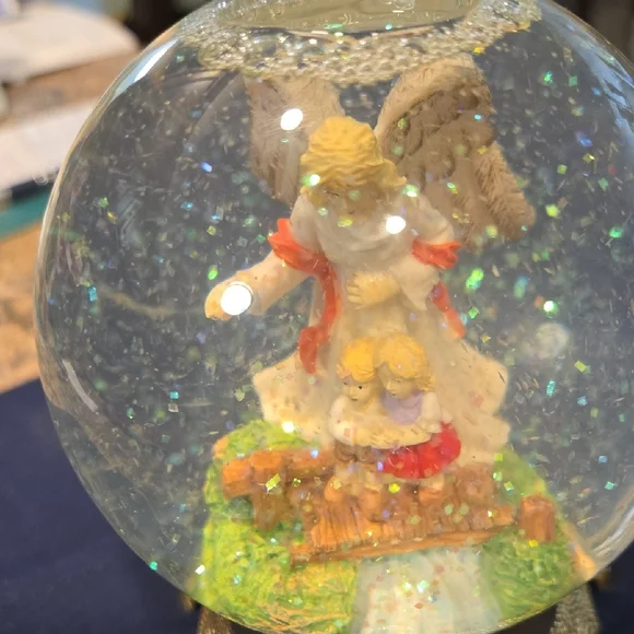 Angel Snow Globe with Gold Base - Picture 3 of 5